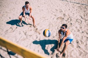 rozgrywka w siatkówkę plażową